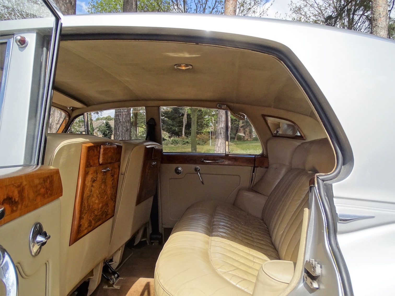 Interior of Rolls Royce Silver Cloud II